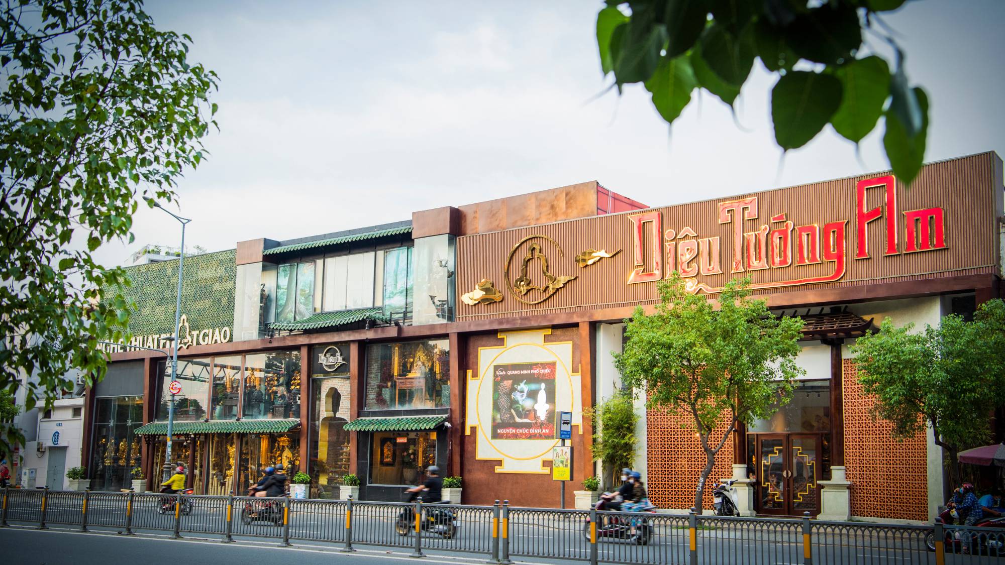 DIỆU TƯỚNG AM - Không gian Nghệ thuật Phật Giáo